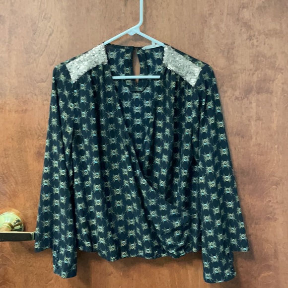 House of Harlow skull top - Picture 7 of 10